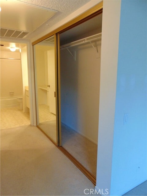 Building Photo - 2203 Apricot Dr