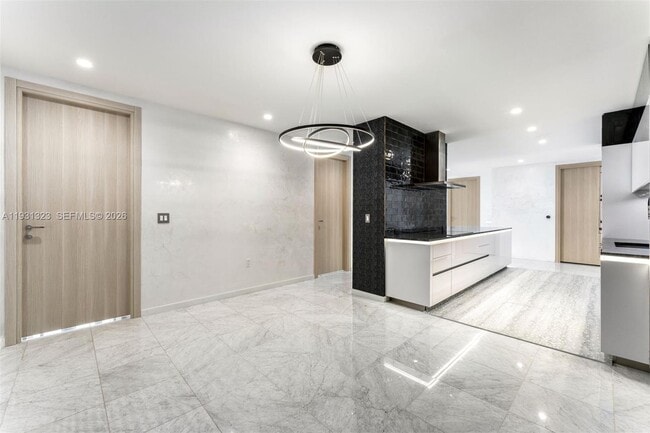 Building Photo - 1000 Brickell Plaza