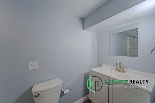 Building Photo - 1840 Culver Ave