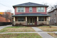 Building Photo - 810 E Ashby Pl