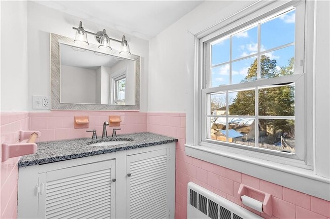 Building Photo - 111 Canna St