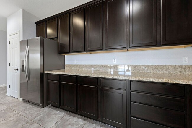 Building Photo - Stunning 1-Story Home in the Heart of Moun...