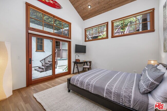 Building Photo - 27 Latimer Rd