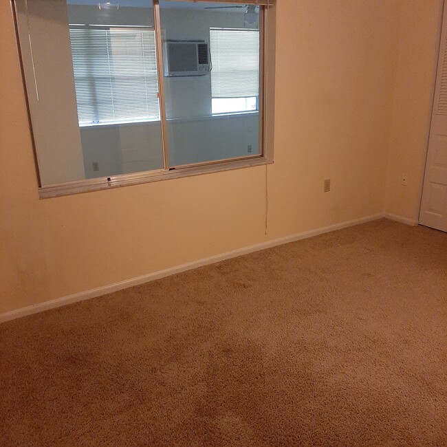 2nd BED ROOM - 906 Hartford Dr