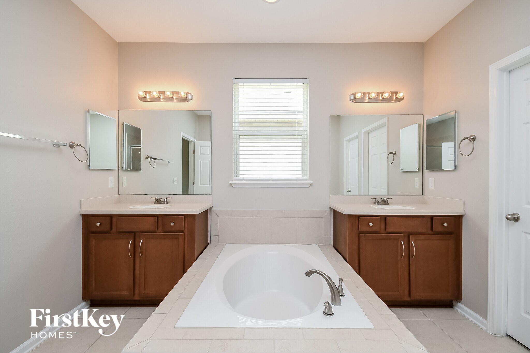 Building Photo - 140 Brentley Ln