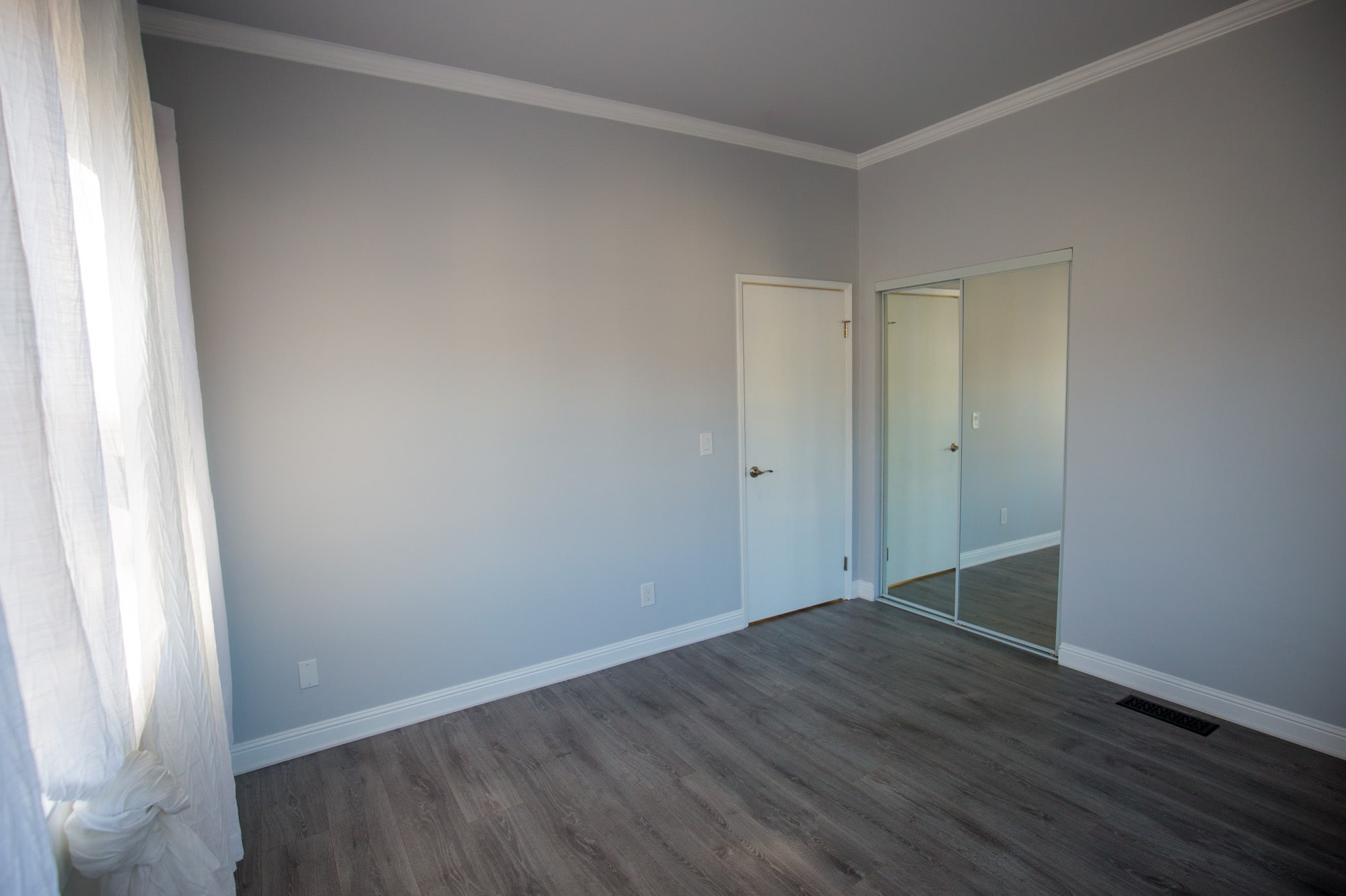 Bedroom #1. Alt angle. - 652 N Marengo Avenue
