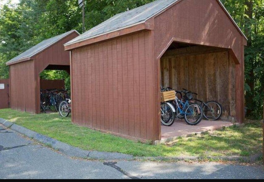 Building Photo - 74 Barrett St