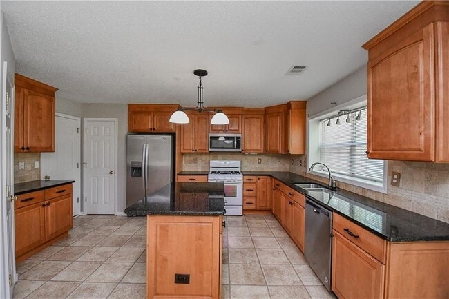 Building Photo - 11765 Carriage Park Ln