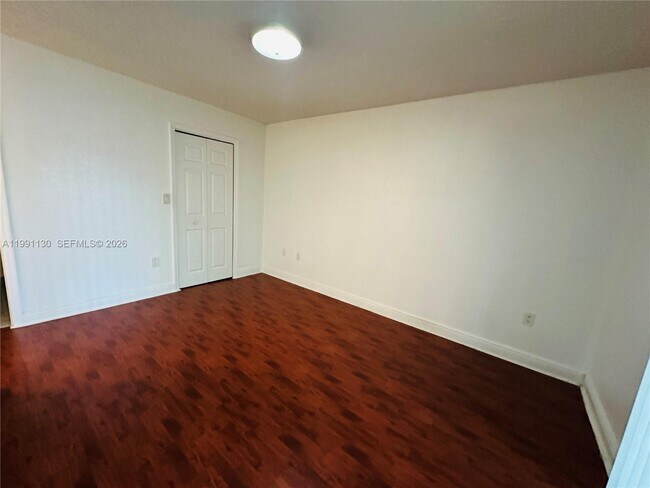 Building Photo - 15689 SW 106th Ln