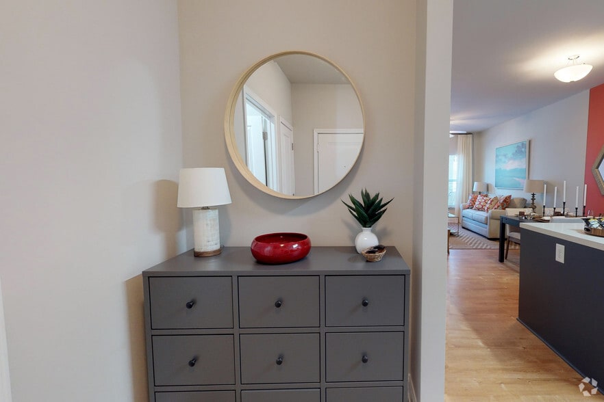 1BR, 1BA - 778 SF - 4830 Wescott