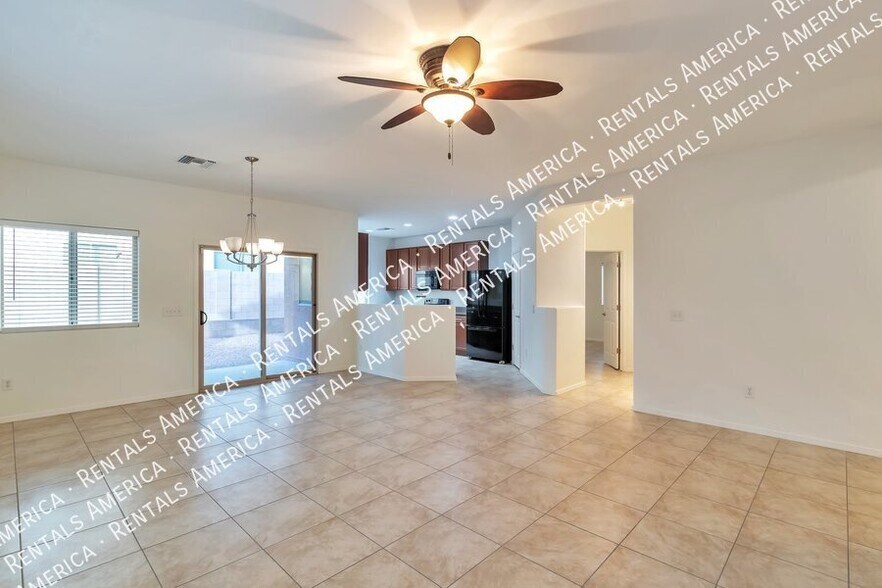 Building Photo - 8960 N Country Home Ln