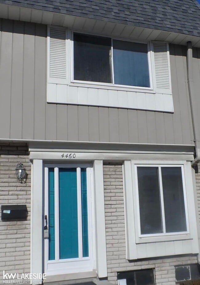 Building Photo - 4460 15 Mile Rd