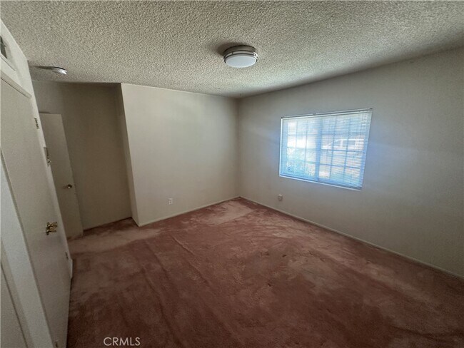 Building Photo - 12300 Blix St