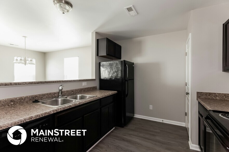 Building Photo - 512 Ellingsworth Ln