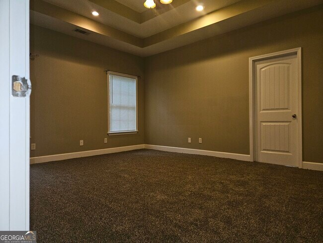 Building Photo - 104 Evergreen Dr