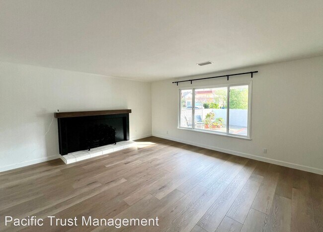 Building Photo - 4 br, 3 bath House - 9163 Evergreen Dr.