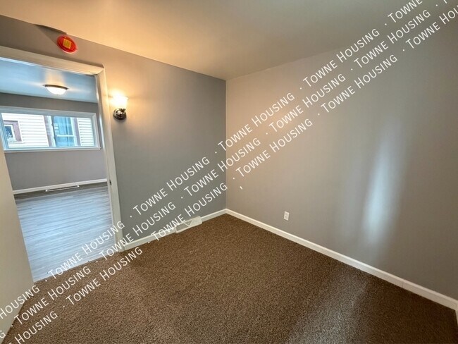 Building Photo - 311 Herkimer St