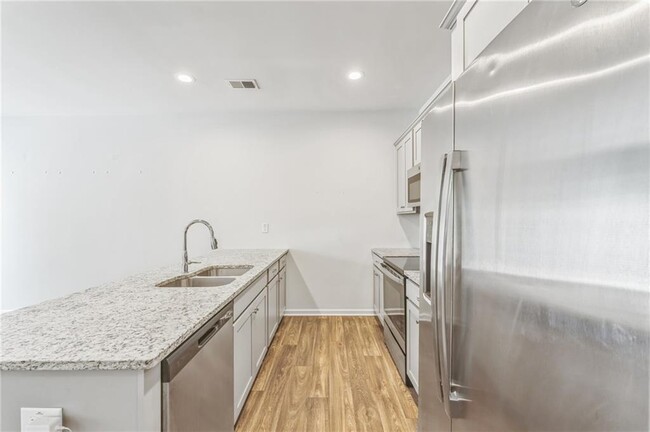 Building Photo - 3122 Meadowstone Ln SW