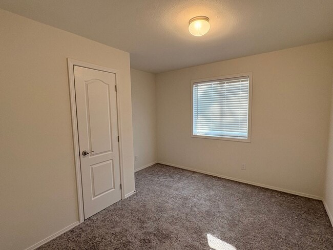 Building Photo - Brand New 3-Bedroom Mobile Home in Prime La Loma District