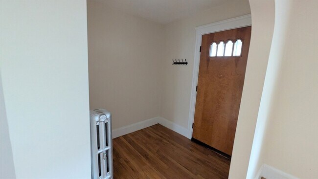 Building Photo - 157 Palmer St