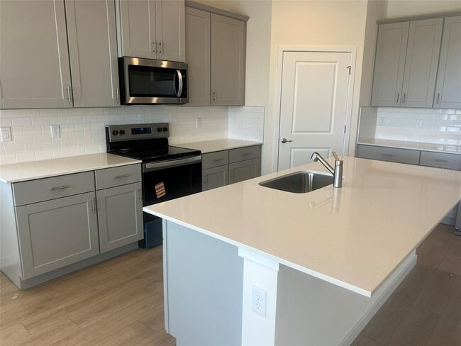 Building Photo - 318 Bracer Wy