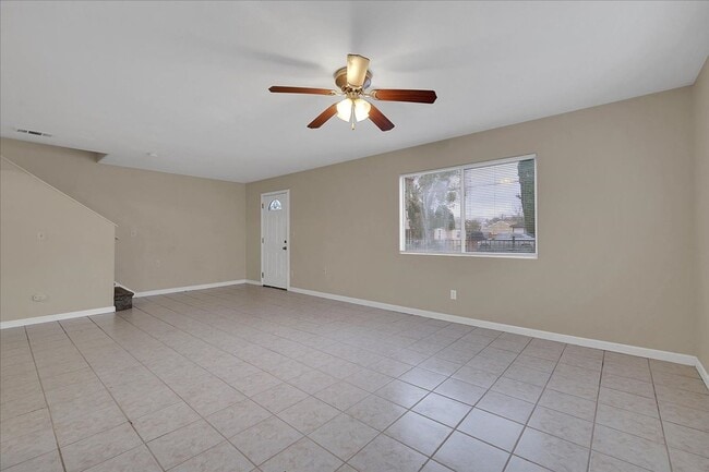 Building Photo - 1072 Grand Ave