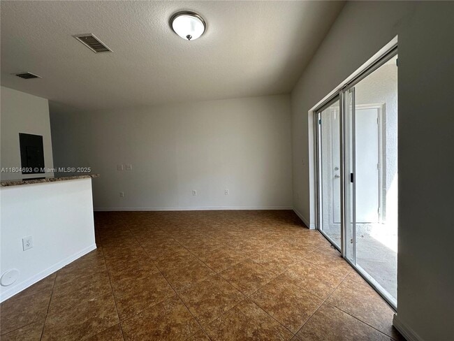 Building Photo - 2215 SE 25th Ave