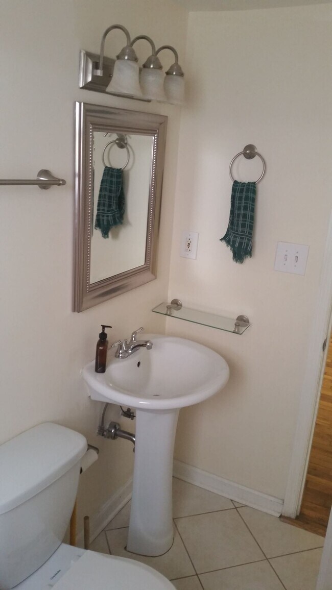 Building Photo - cute place