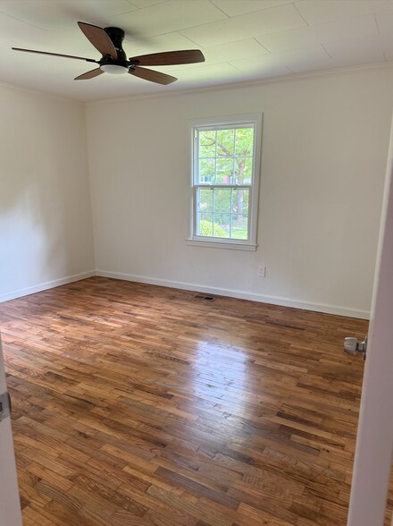 Building Photo - 1611 Highland Ave