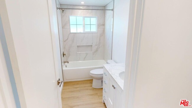 Building Photo - 495 Erbes Rd