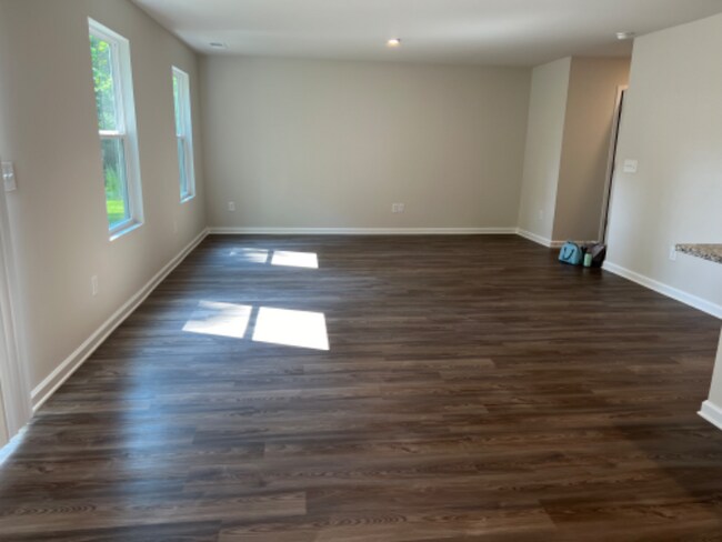 Building Photo - 4119 Garrison Ln