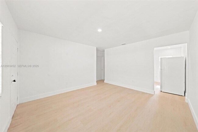 Building Photo - 1172 NW 64th St