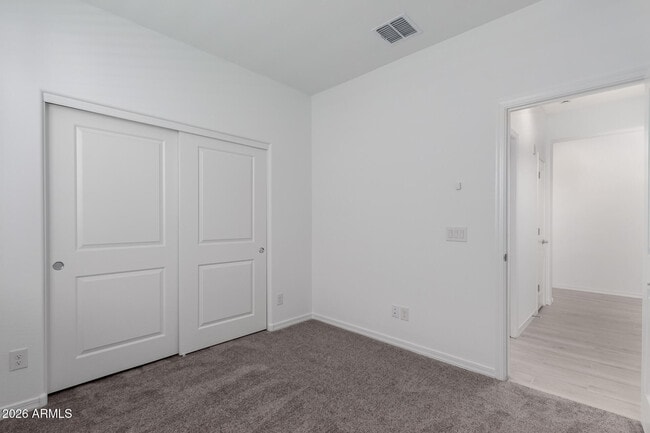Building Photo - 14436 W Sand Hills Rd