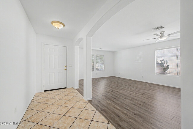 Building Photo - 9631 W Kirby Ave