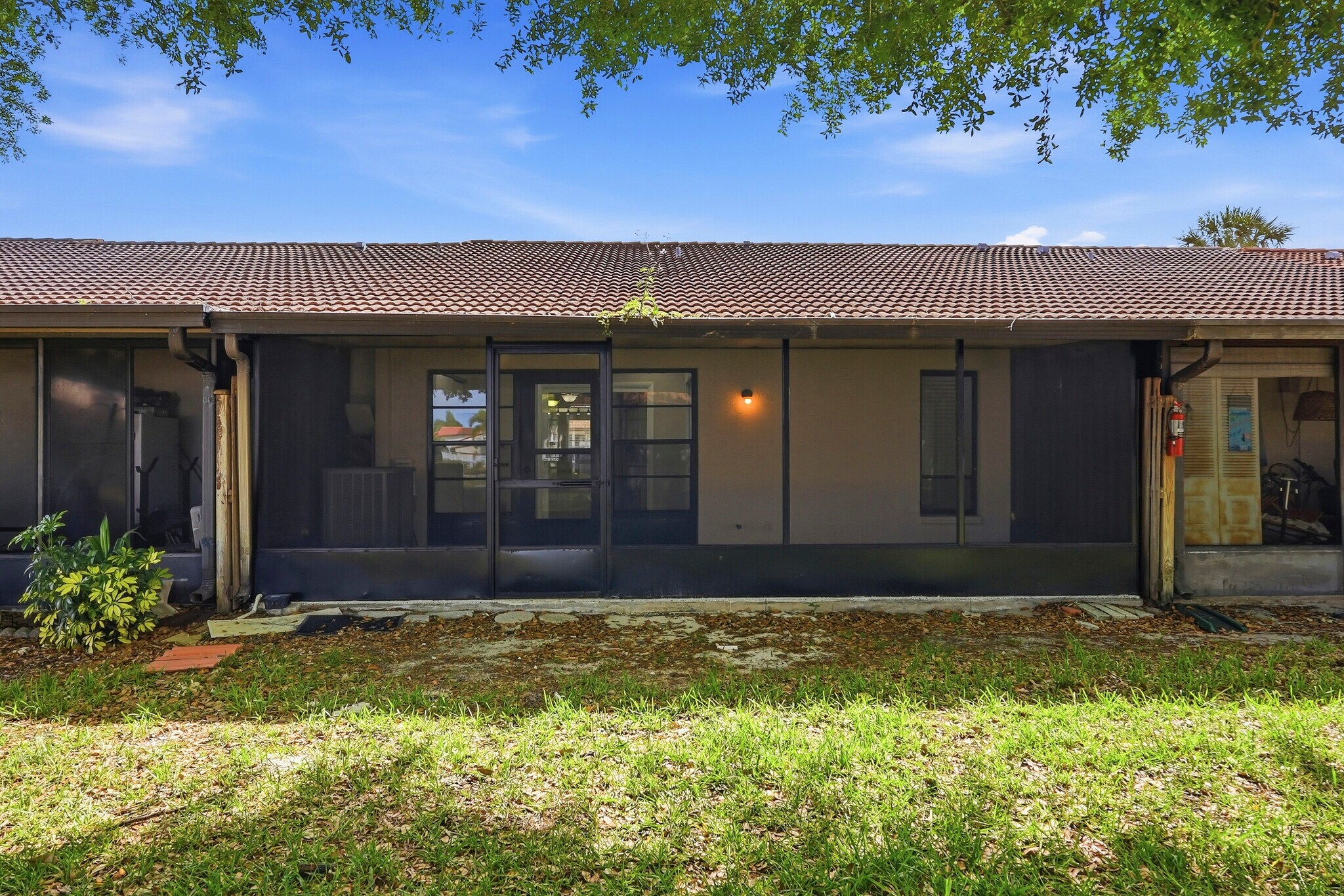 Building Photo - 7360 Ulmerton Rd