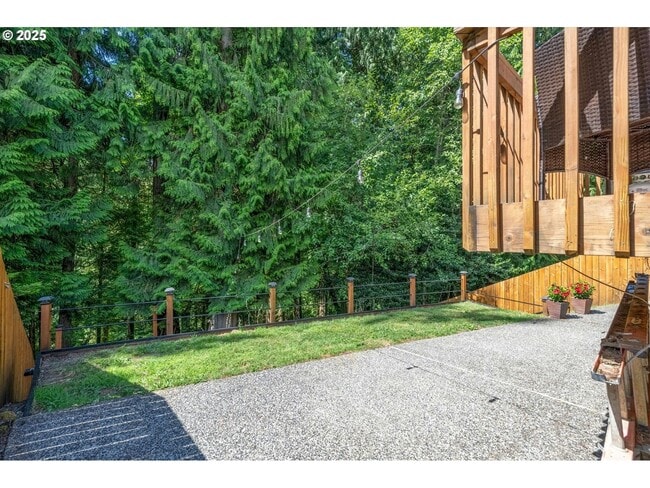 Building Photo - 3047 S Cedar Ridge Dr