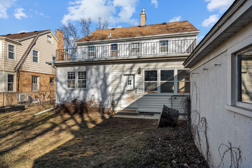 Building Photo - 1109 3rd St NW