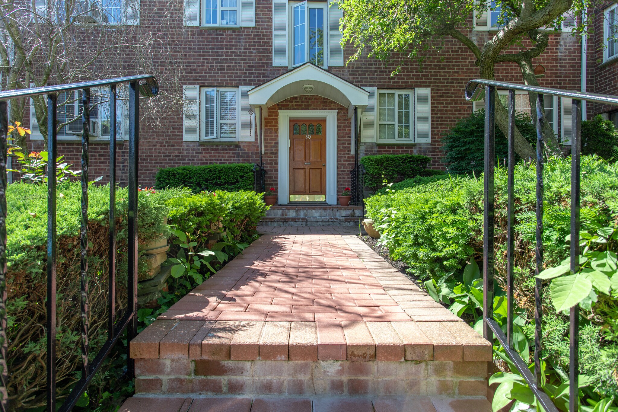 Building Photo - 50 Nathan Hale Dr