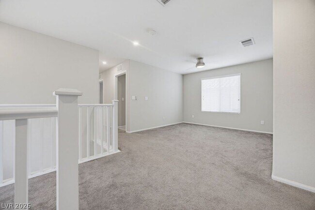 Building Photo - 10661 Sariah Skye Ave