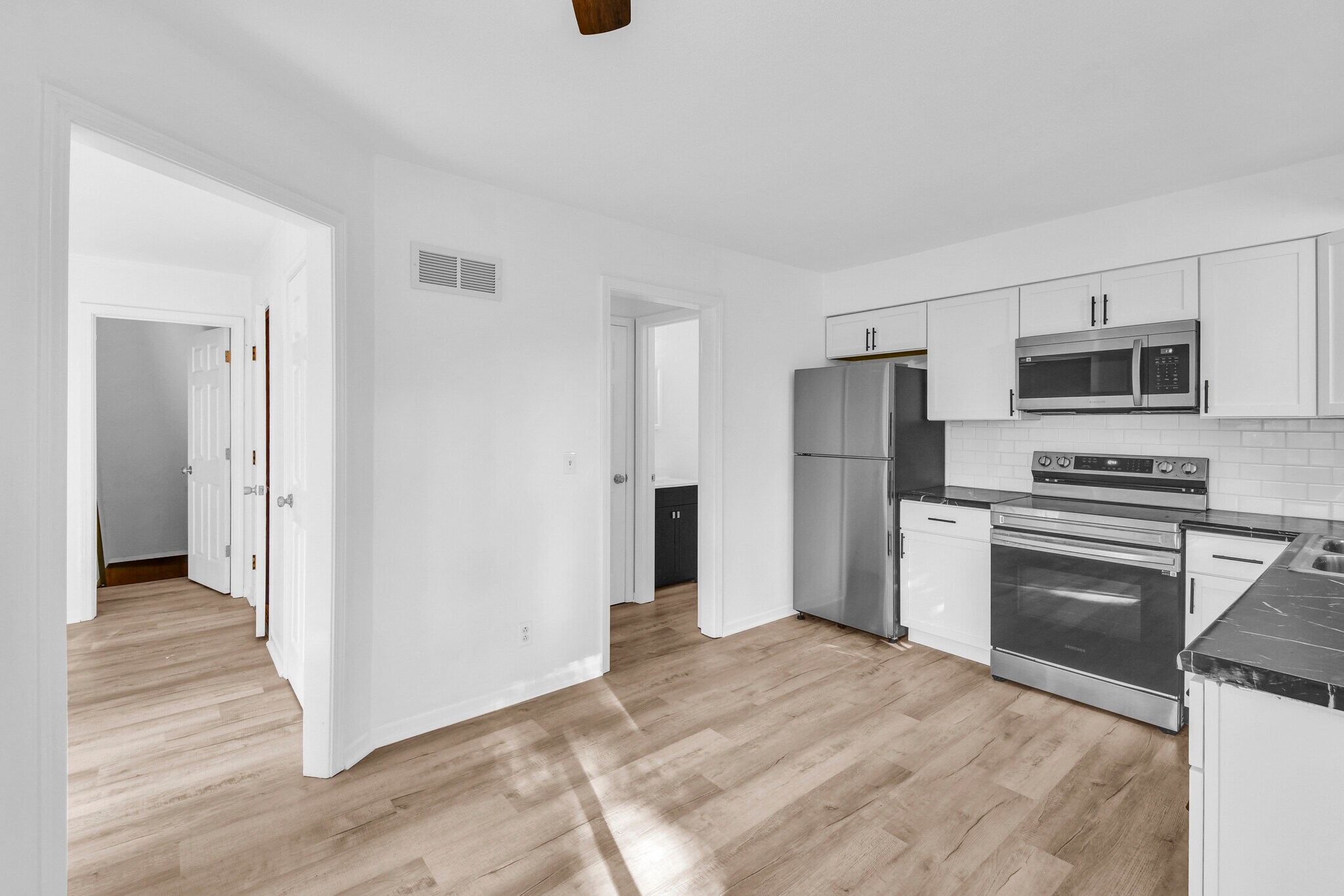 Building Photo - 3702 NE 69th St