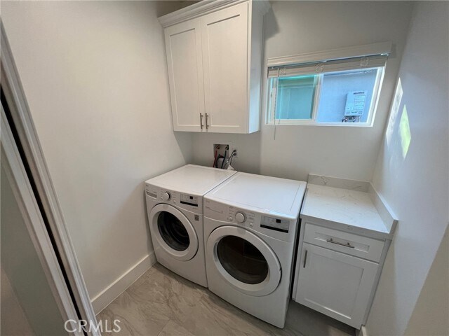 Building Photo - 22050 Hart St