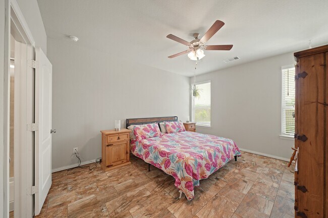 Building Photo - 7410 Arabian Moon Trail