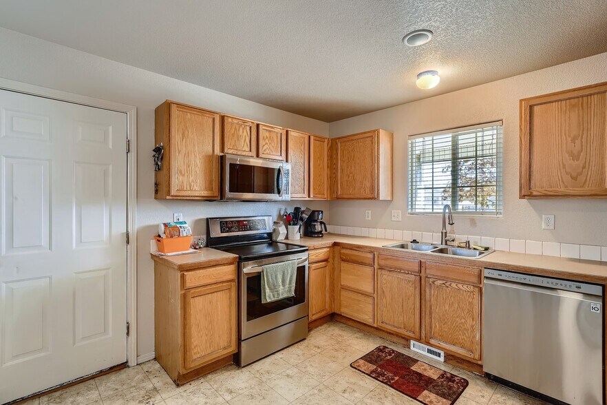 Building Photo - 3609 Watermans Landing Dr