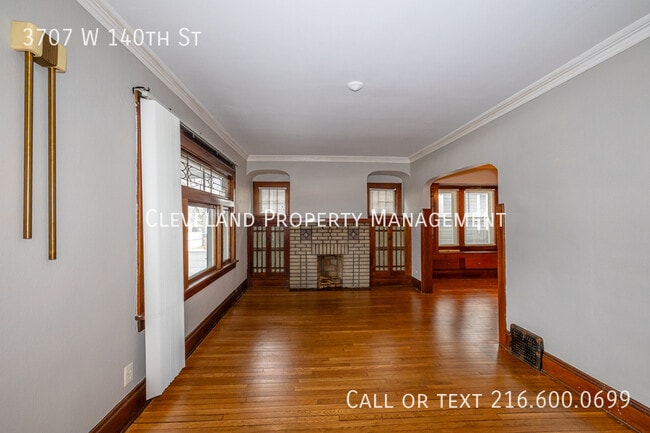 Building Photo - 3707 W 140th St