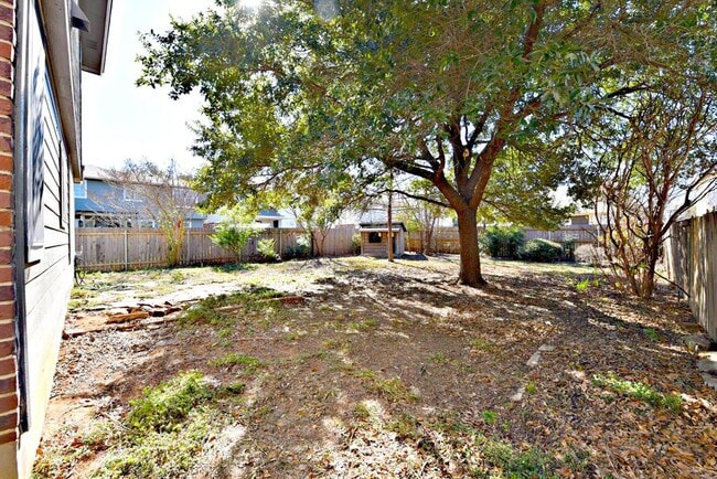 Building Photo - 10508 Hainsworth Park Dr