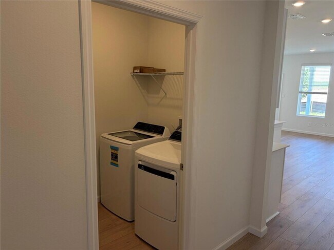 Building Photo - 4377 Vibernum Ave