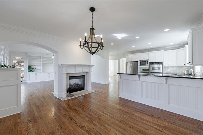 Building Photo - 1012 Madeline Ln