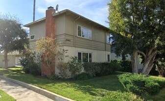 Building Photo - 15900 Sunset