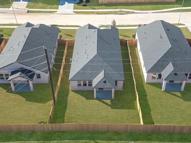 Building Photo - 9730 Westminster Mnr Dr