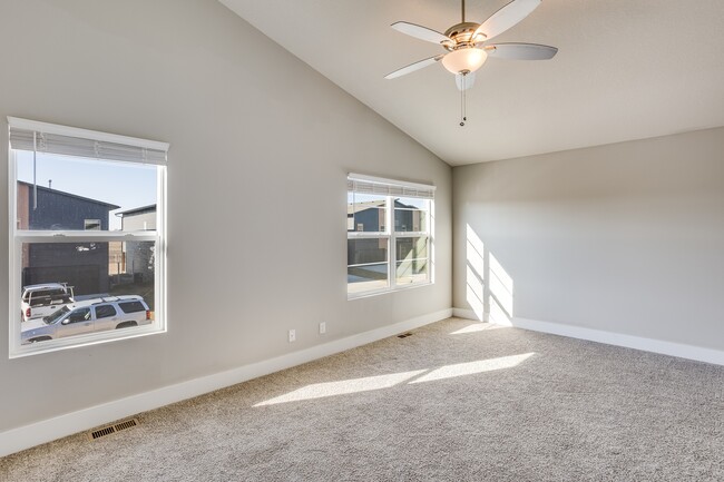 Building Photo - 8802 W Haylee St